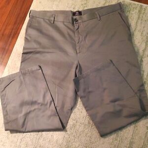 Dockers Men's Charcoal Chinos